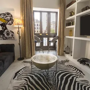 Aparthotel The Clock House Luxury Urban, Malaga