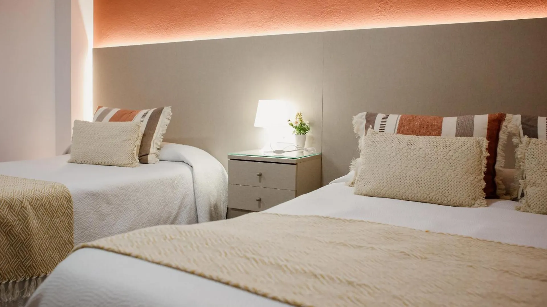 Apartamentos Turisticos Mastil 16 Málaga Spanyolország